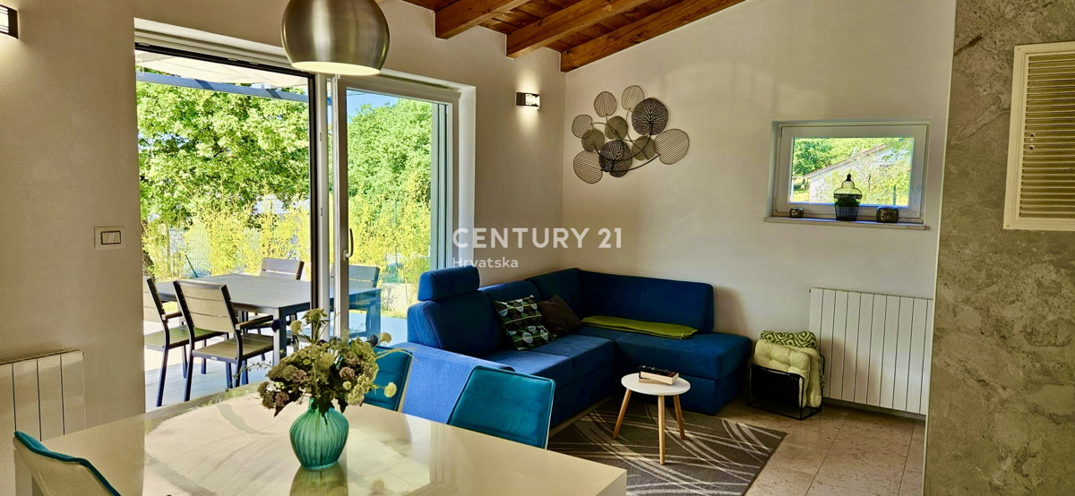 ŽMINJ, DINTORNI, INCANTEVOLE APPARTAMENTO AL PIANO TERRA CIRCONDATO DALLA NATURA