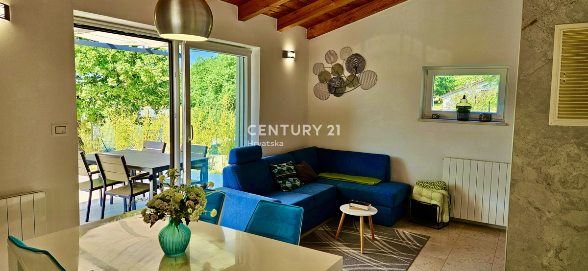 ŽMINJ, DINTORNI, INCANTEVOLE APPARTAMENTO AL PIANO TERRA CIRCONDATO DALLA NATURA