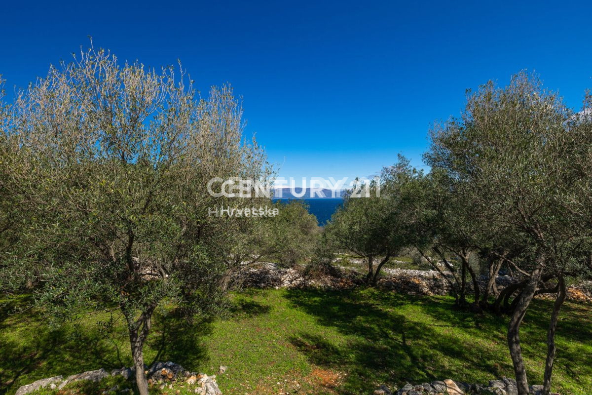 LABIN, VILLA CON PISCINA E 4 CAMERE DA LETTO, 500 M DAL MARE