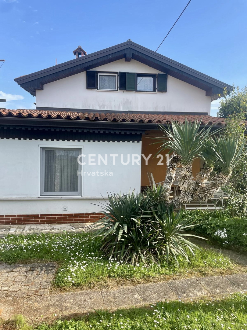 UMAGO, DINTORNI, CASA A SOLI 80 METRI DALLA SPIAGGIA E DAL MARE