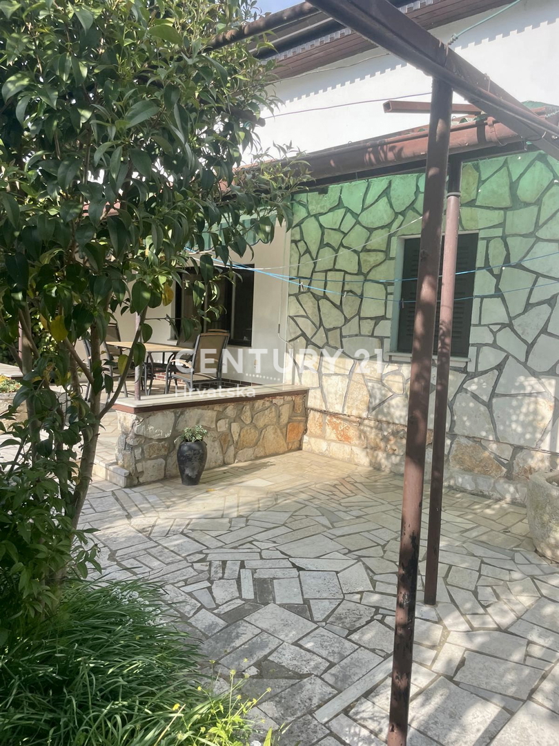 UMAGO, DINTORNI, CASA A SOLI 80 METRI DALLA SPIAGGIA E DAL MARE