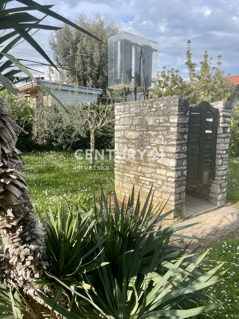 UMAGO, DINTORNI, CASA A SOLI 80 METRI DALLA SPIAGGIA E DAL MARE