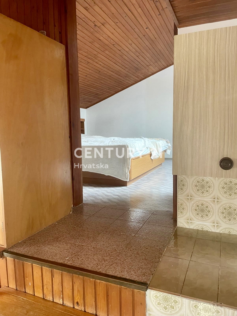 UMAGO, DINTORNI, CASA A SOLI 80 METRI DALLA SPIAGGIA E DAL MARE