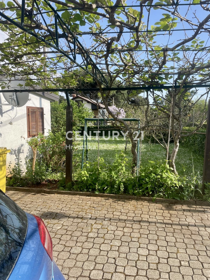 UMAGO, DINTORNI, CASA A SOLI 80 METRI DALLA SPIAGGIA E DAL MARE