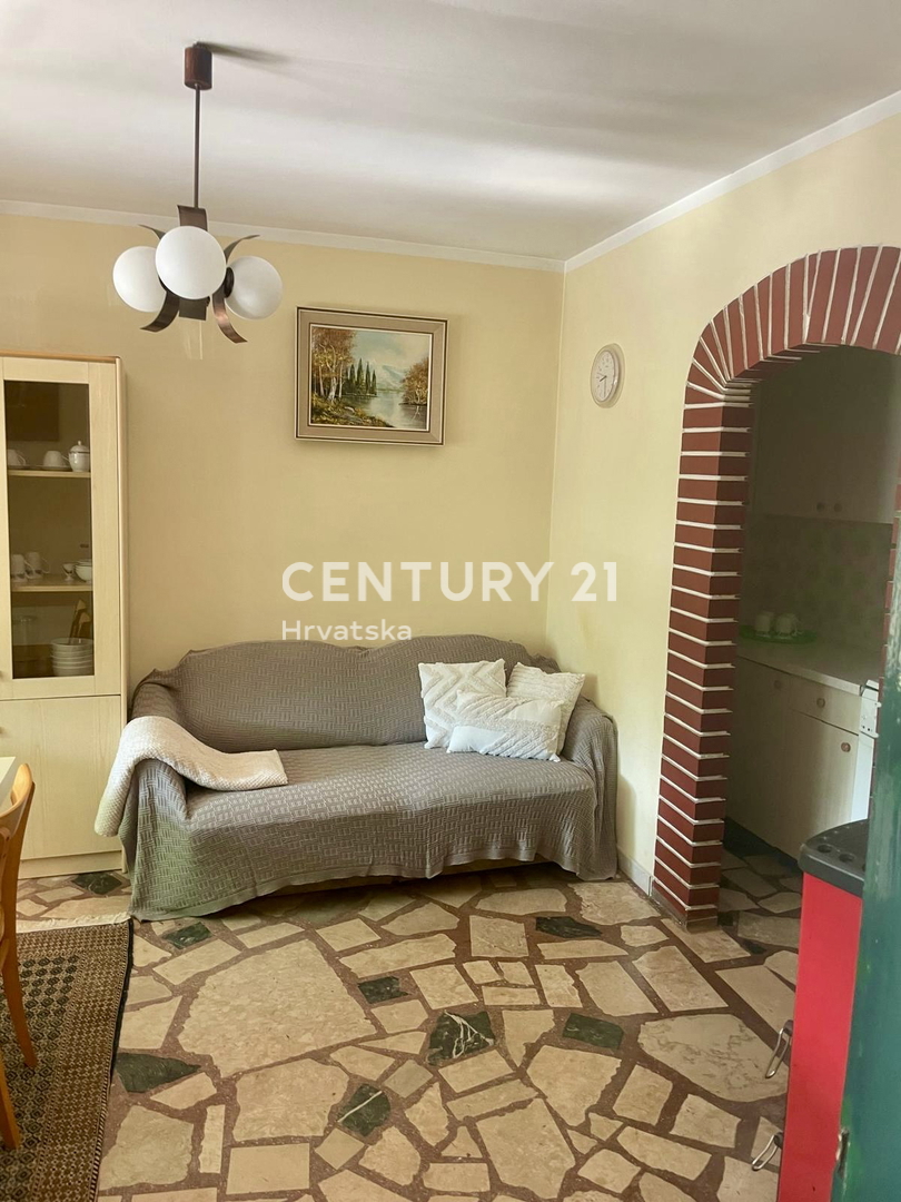 UMAGO, DINTORNI, CASA A SOLI 80 METRI DALLA SPIAGGIA E DAL MARE