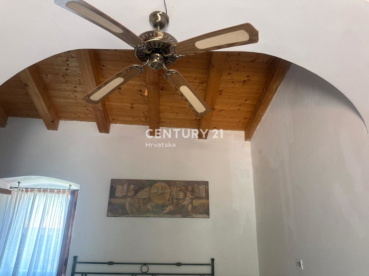 CRES, AFFASCINANTE CASA NEL VILLAGGIO, A SOLI 600 M DALLA SPIAGGIA