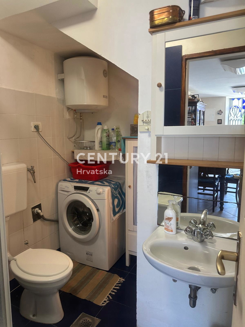 CRES, AFFASCINANTE CASA NEL VILLAGGIO, A SOLI 600 M DALLA SPIAGGIA