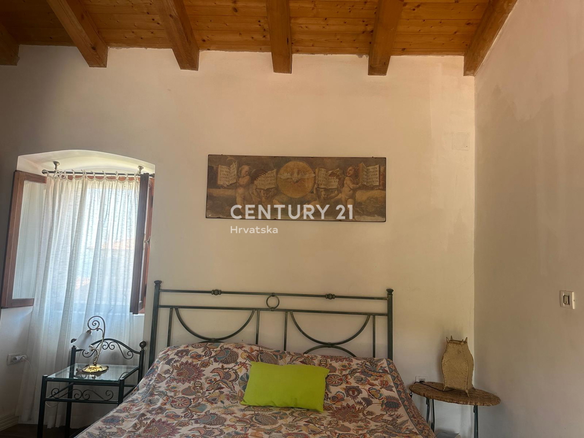 CRES, AFFASCINANTE CASA NEL VILLAGGIO, A SOLI 600 M DALLA SPIAGGIA