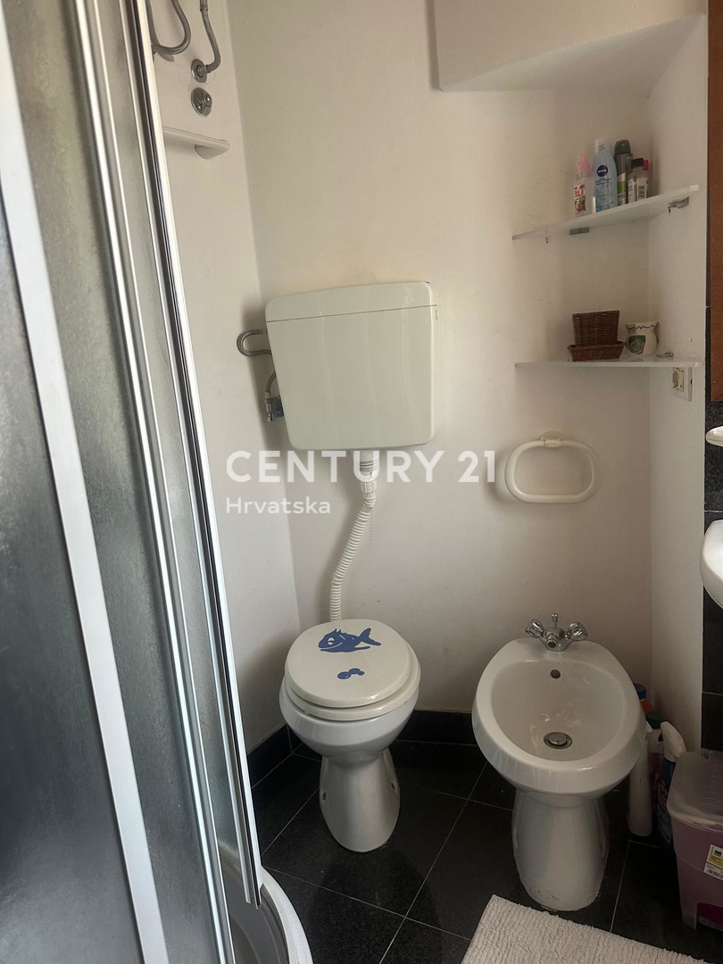 CRES, AFFASCINANTE CASA NEL VILLAGGIO, A SOLI 600 M DALLA SPIAGGIA