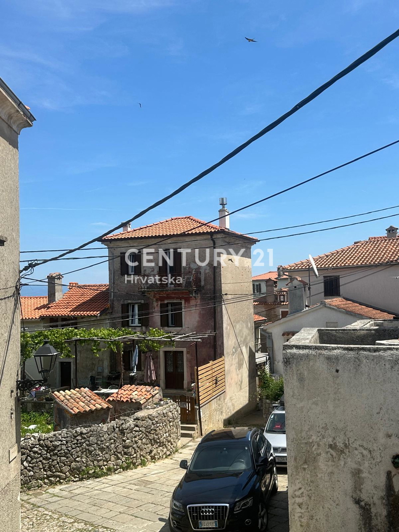 CRES, AFFASCINANTE CASA NEL VILLAGGIO, A SOLI 600 M DALLA SPIAGGIA