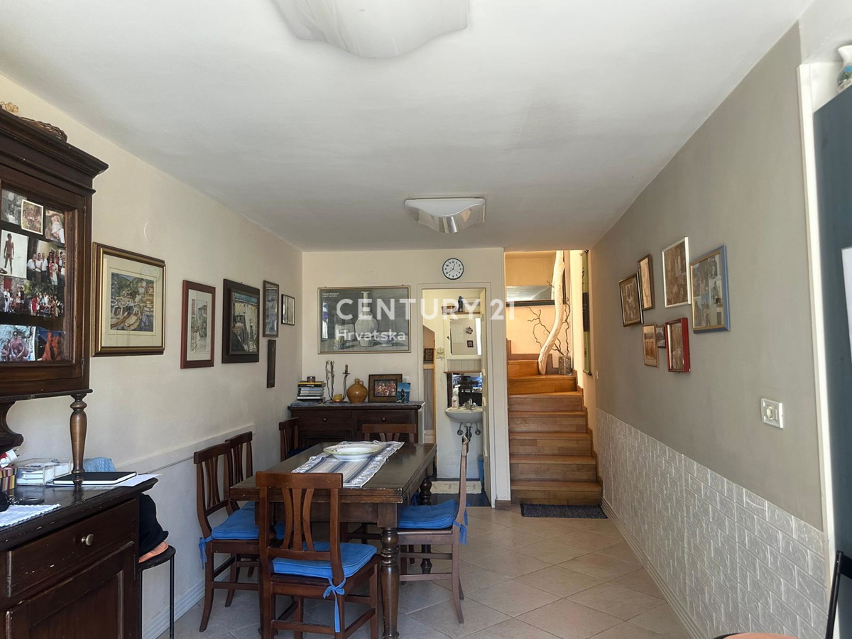 CRES, AFFASCINANTE CASA NEL VILLAGGIO, A SOLI 600 M DALLA SPIAGGIA