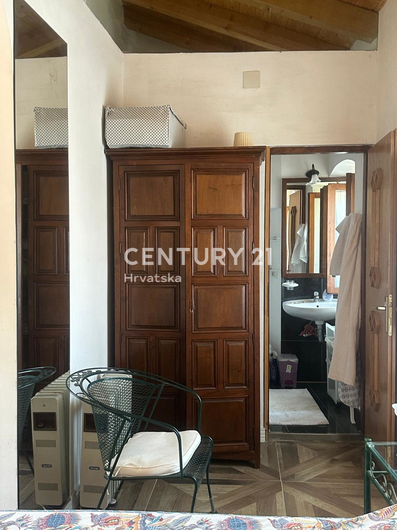 CRES, AFFASCINANTE CASA NEL VILLAGGIO, A SOLI 600 M DALLA SPIAGGIA