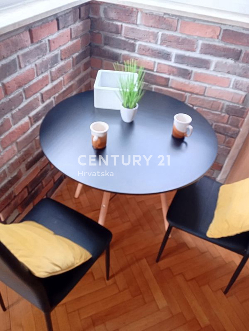 PULA, VENDITA APPARTAMENTO CON UNA CAMERA, VICINANZA MARE