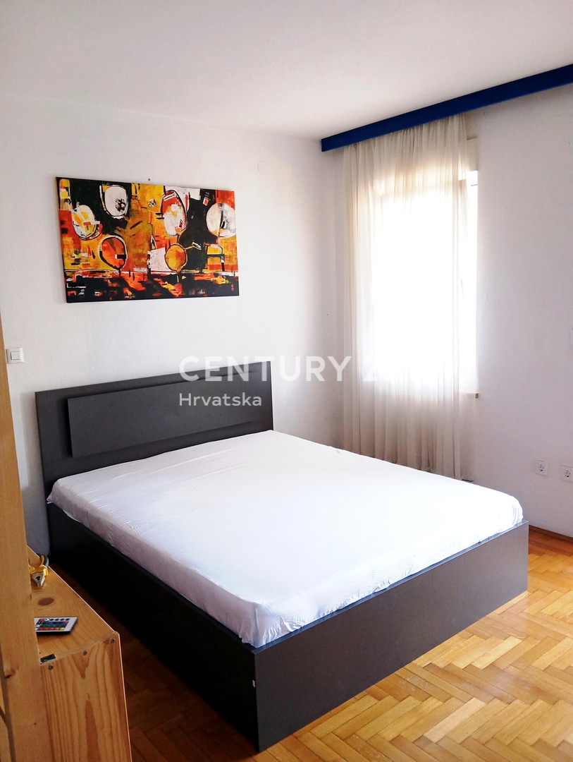 PULA, VENDITA APPARTAMENTO CON UNA CAMERA, VICINANZA MARE