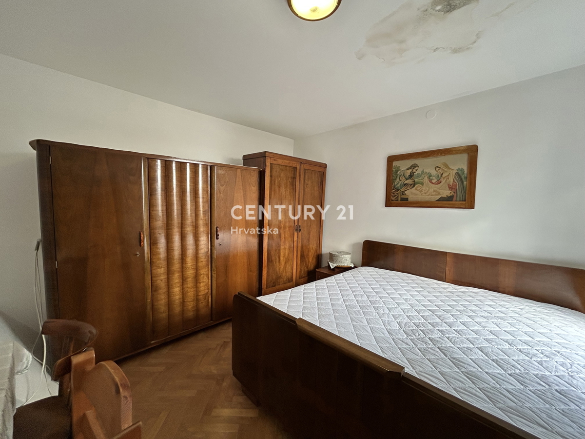 DAJLA, DINTORNI, CASA IN PRIMA FILA SUL MARE E SULLA SPIAGGIA