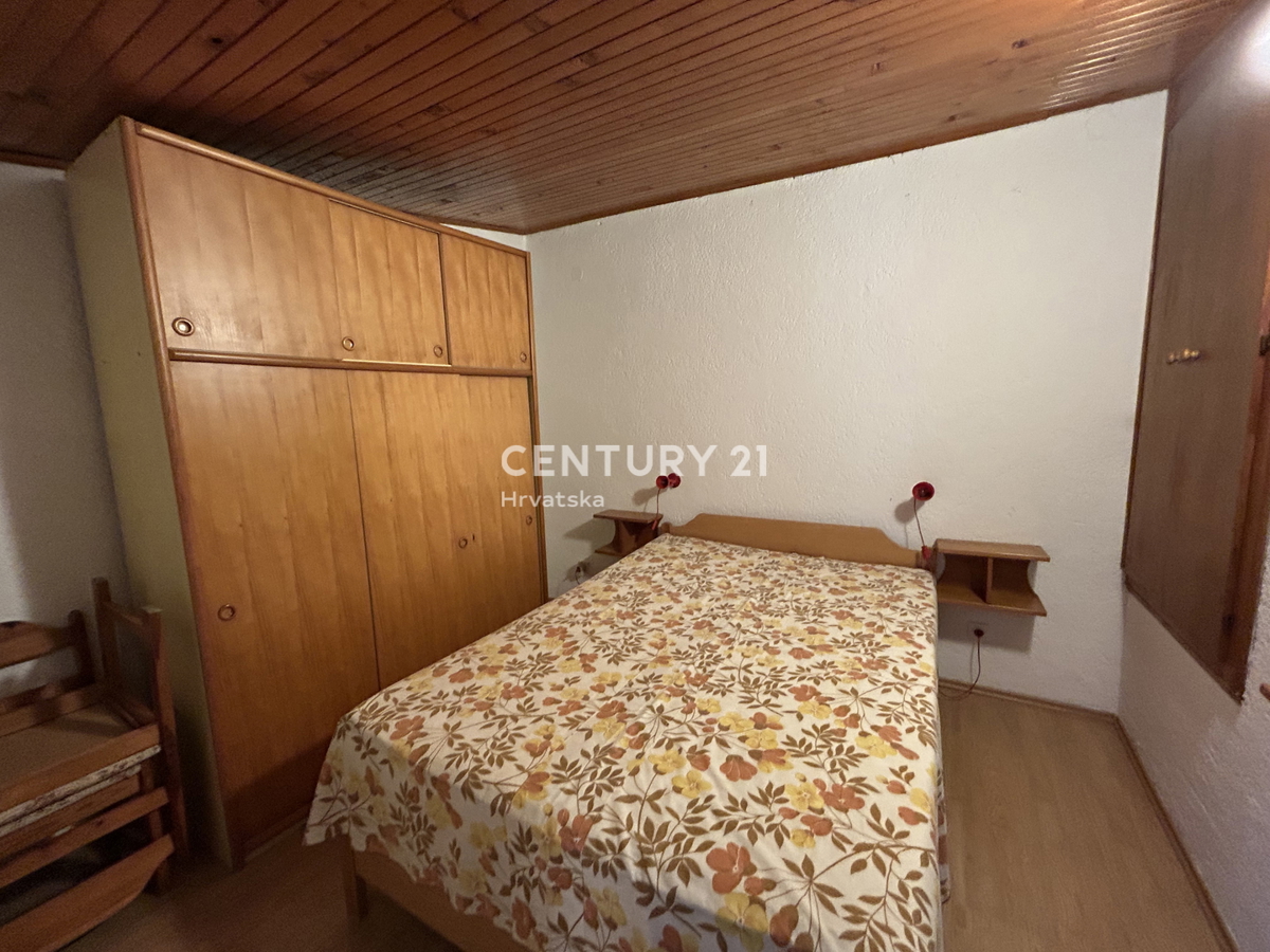 DAJLA, DINTORNI, CASA IN PRIMA FILA SUL MARE E SULLA SPIAGGIA