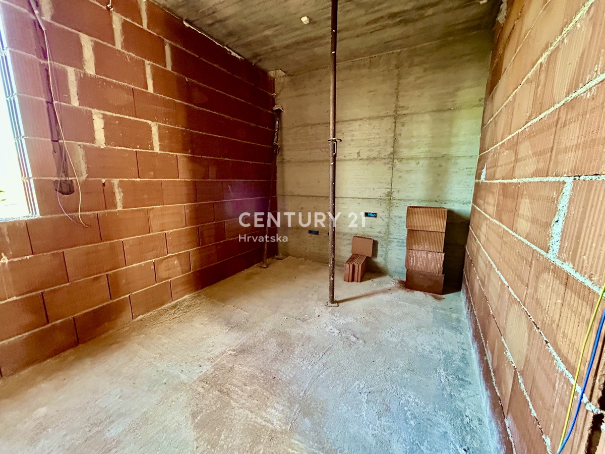 UMAG, APPARTAMENTO AL PIANO TERRA A SOLI 250 METRI DALLA SPIAGGIA