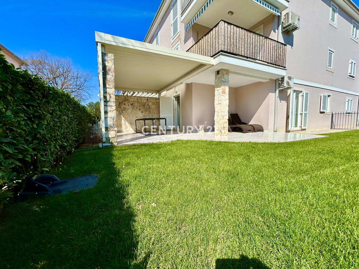 UMAG, DINTORNI, APPARTAMENTO AL PIANO TERRA A SOLI 150 METRI DALLA SPIAGGIA E DAL MARE