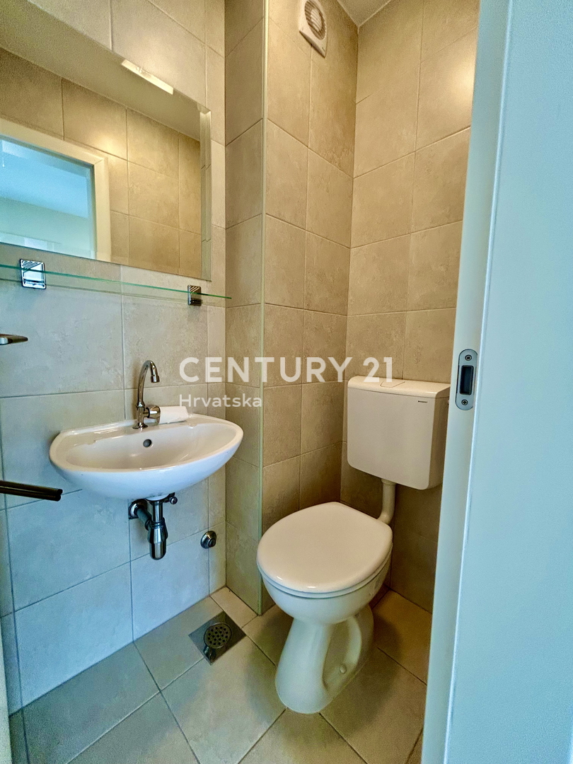 UMAG, DINTORNI, APPARTAMENTO AL PIANO TERRA A SOLI 150 METRI DALLA SPIAGGIA E DAL MARE