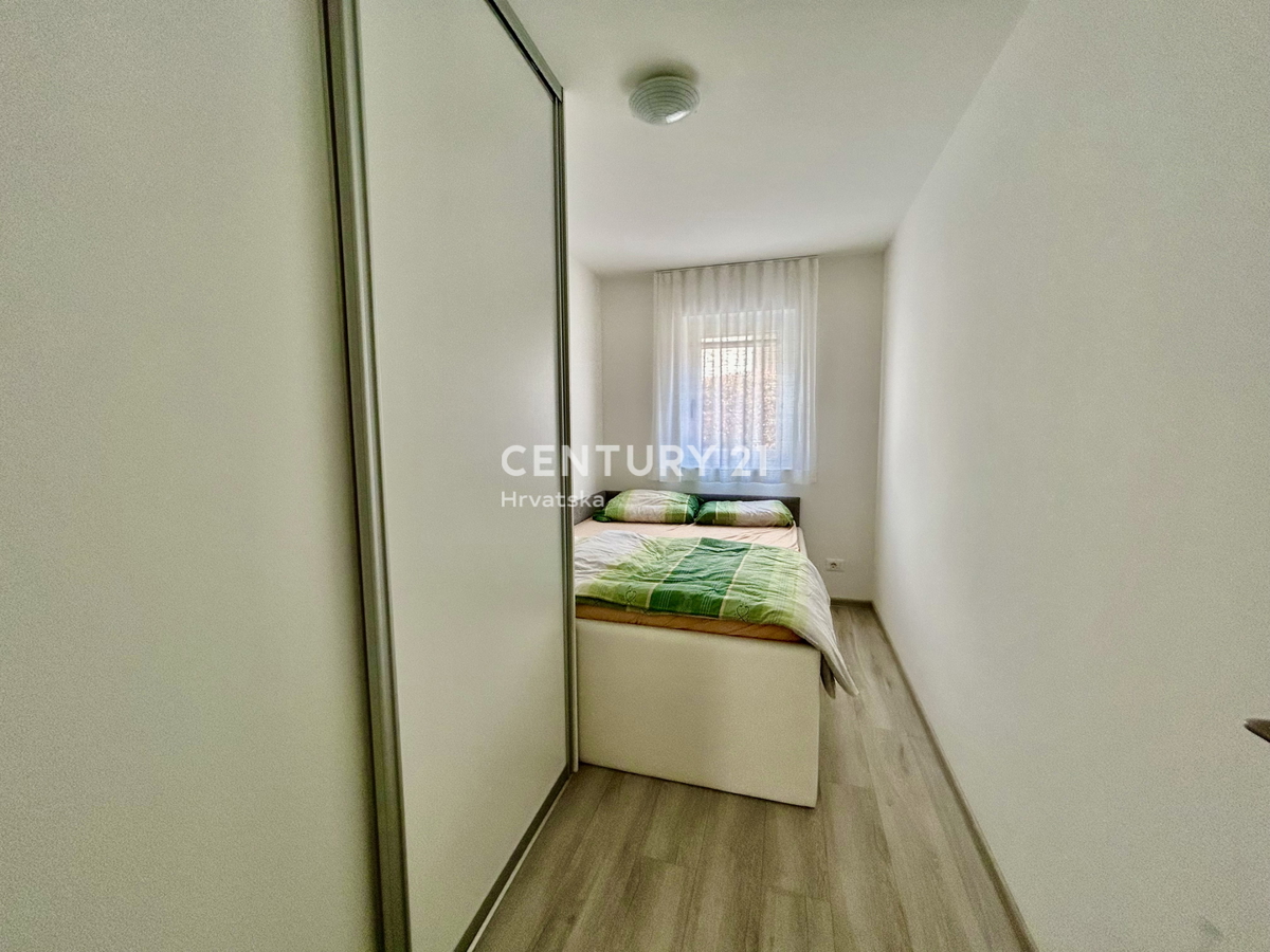 UMAG, DINTORNI, APPARTAMENTO AL PIANO TERRA A SOLI 150 METRI DALLA SPIAGGIA E DAL MARE