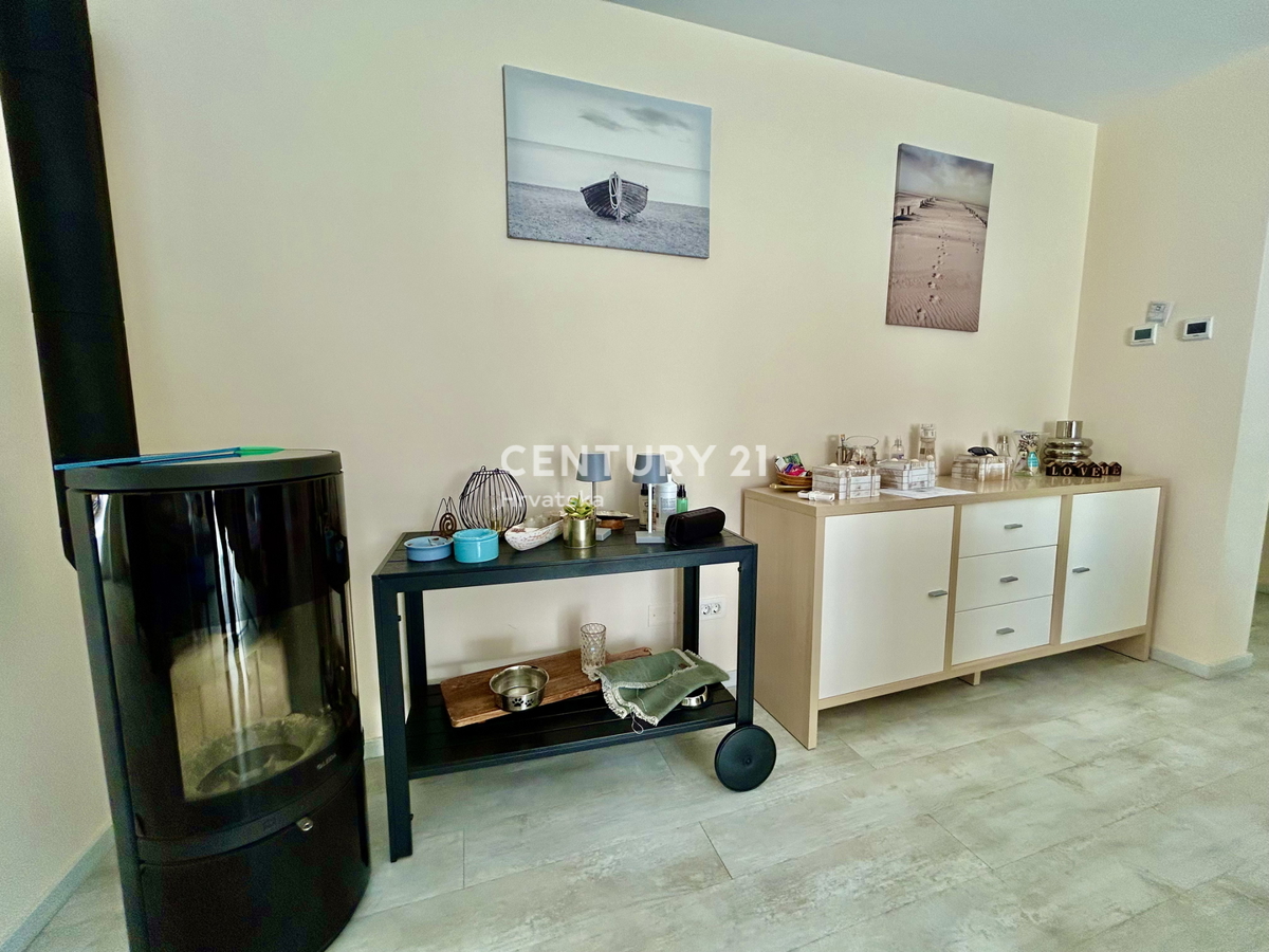 UMAG, DINTORNI, APPARTAMENTO AL PIANO TERRA A SOLI 150 METRI DALLA SPIAGGIA E DAL MARE