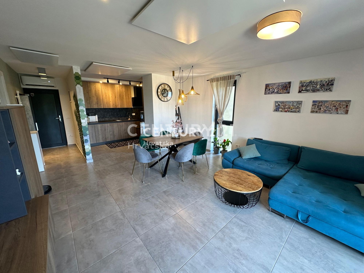 Vendita, Appartamento, 4 locali, Provincia di Istria, Novigrad