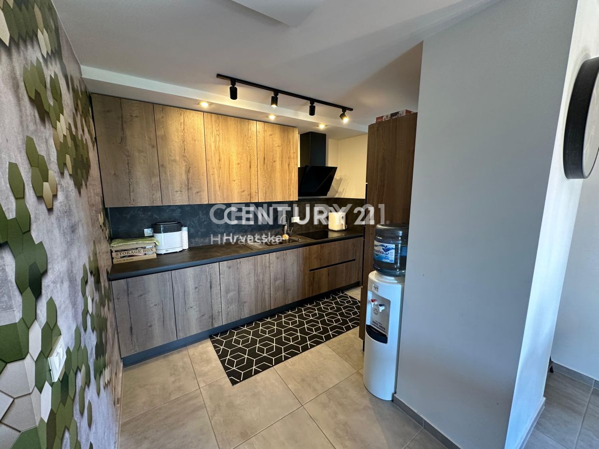 Vendita, Appartamento, 4 locali, Provincia di Istria, Novigrad