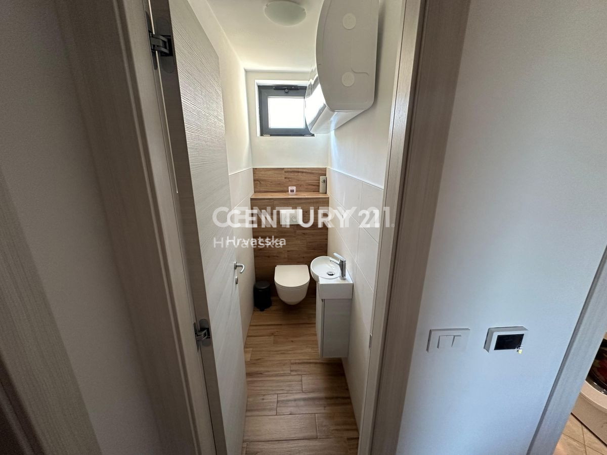 Vendita, Appartamento, 4 locali, Provincia di Istria, Novigrad