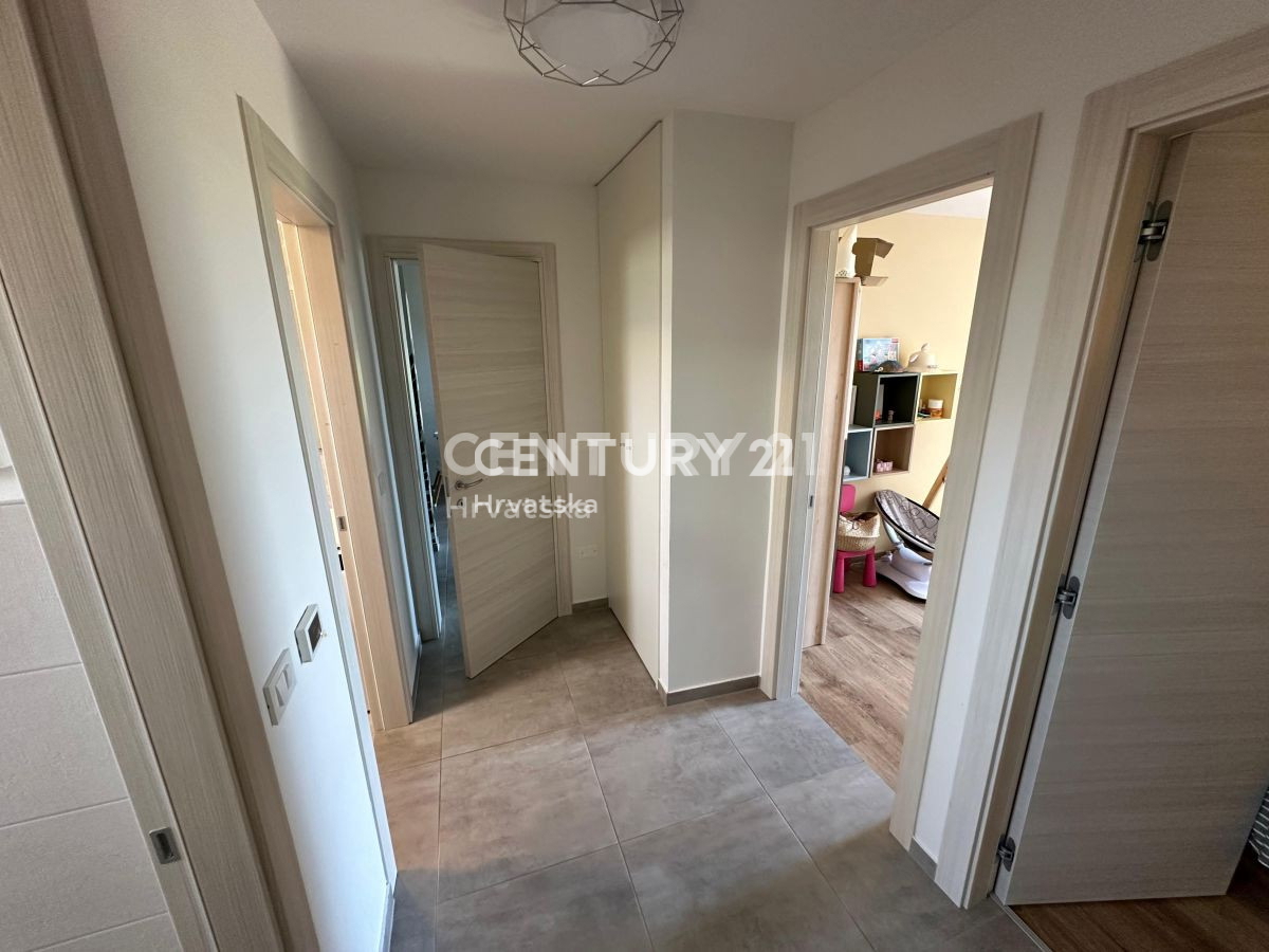 Vendita, Appartamento, 4 locali, Provincia di Istria, Novigrad