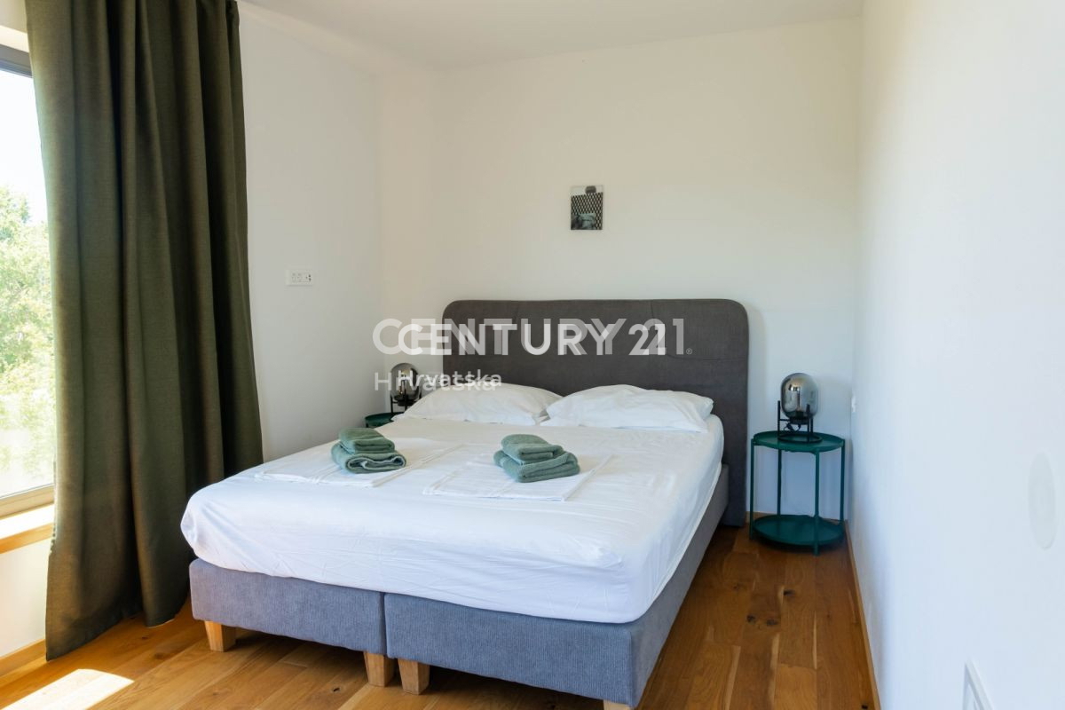 TAR, VABRIGA, CASA ROMANTICA DAL DESIGN MODERNO, MARE A 1 KM