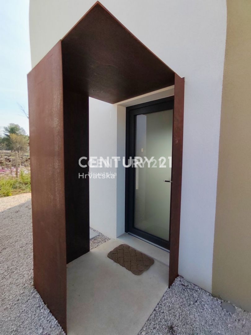 TAR, VABRIGA, CASA ROMANTICA DAL DESIGN MODERNO, MARE A 1 KM