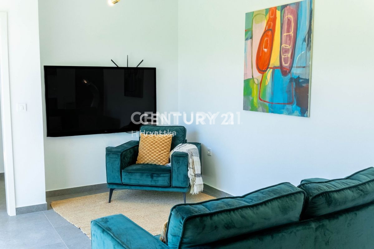 TAR, VABRIGA, CASA ROMANTICA DAL DESIGN MODERNO, MARE A 1 KM