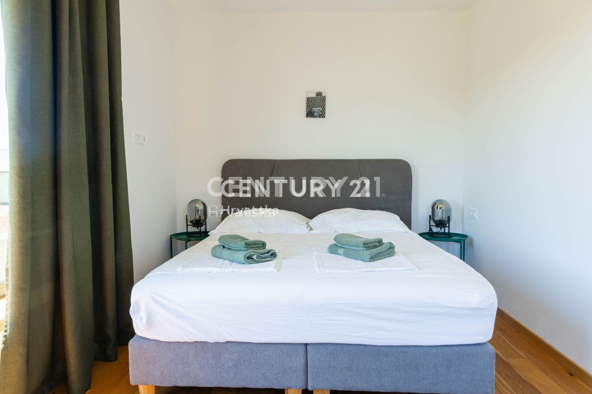 TAR, VABRIGA, CASA ROMANTICA DAL DESIGN MODERNO, MARE A 1 KM