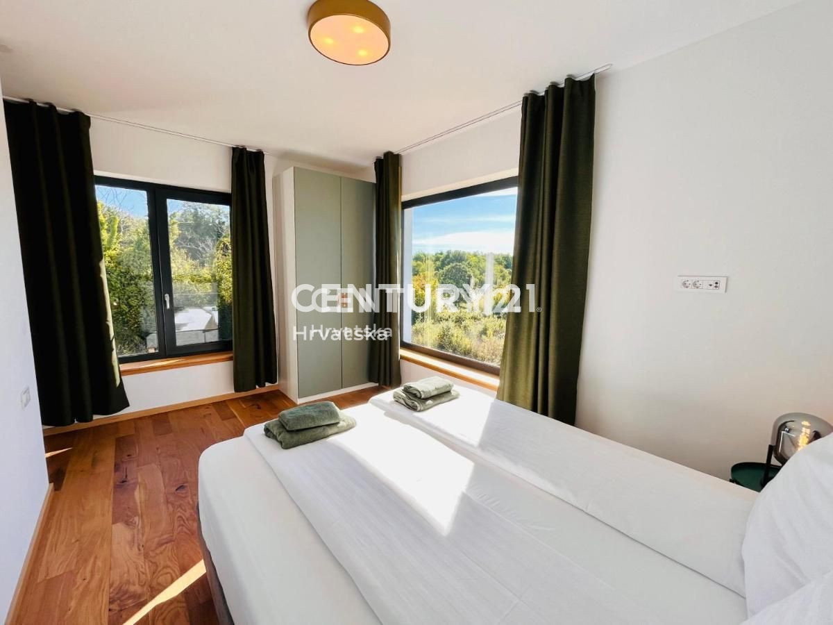 TAR, VABRIGA, CASA ROMANTICA DAL DESIGN MODERNO, MARE A 1 KM