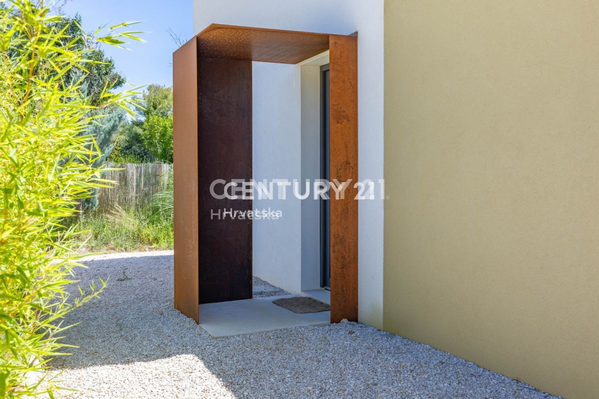 TAR, VABRIGA, CASA ROMANTICA DAL DESIGN MODERNO, MARE A 1 KM