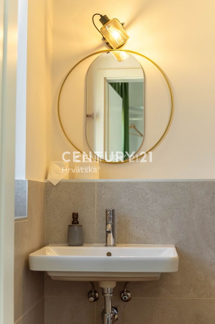 TAR, VABRIGA, CASA ROMANTICA DAL DESIGN MODERNO, MARE A 1 KM