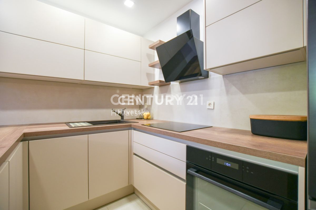 Vendita, Appartamento, 3 locali, Istarska županija, Poreč