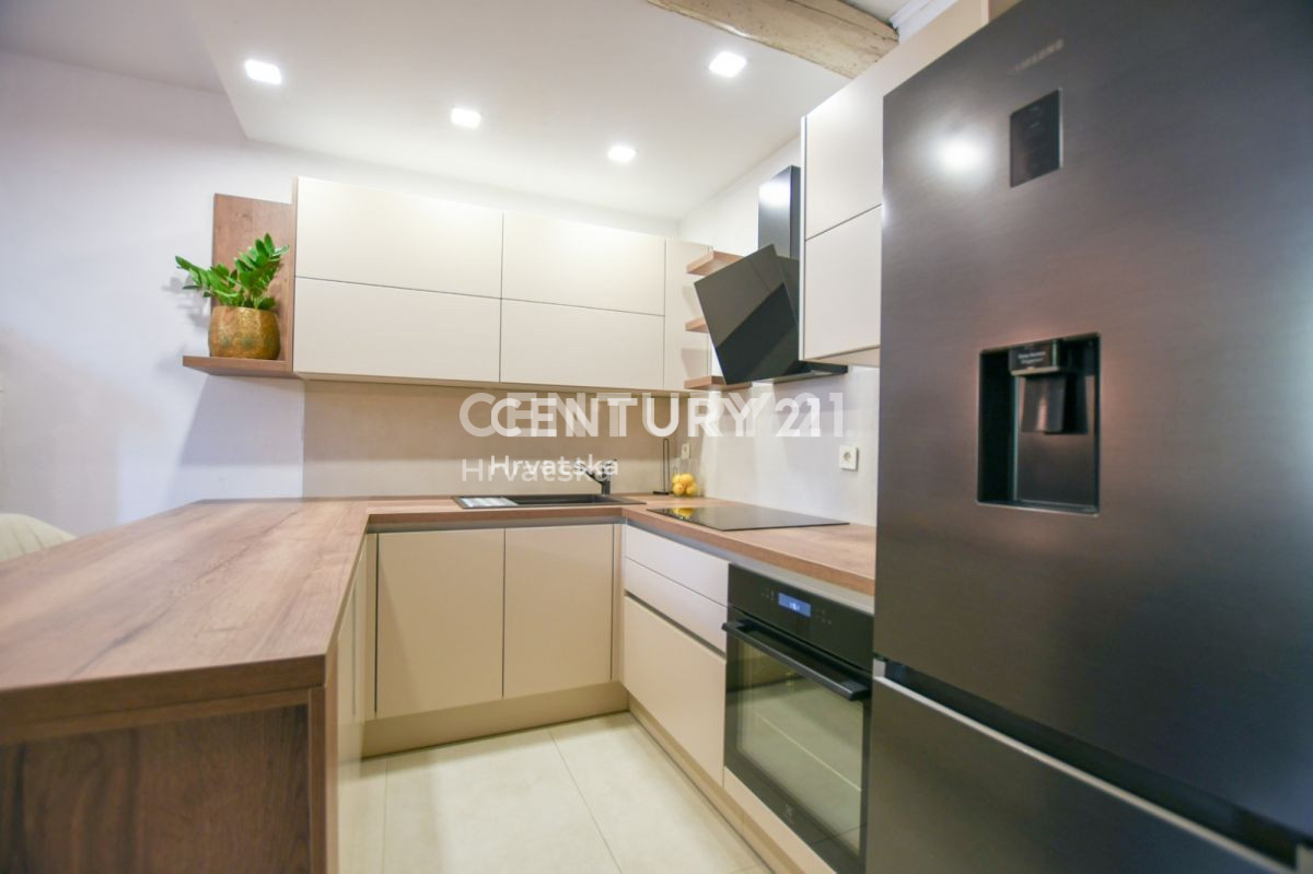 Vendita, Appartamento, 3 locali, Istarska županija, Poreč