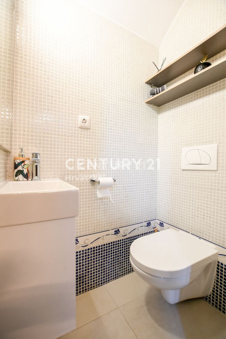 Vendita, Appartamento, 3 locali, Istarska županija, Poreč