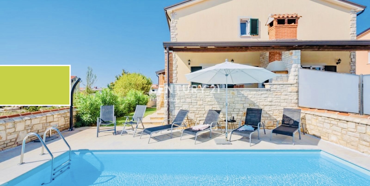 UMAG, DINTORNI, VILLA BIFAMILIARE A SOLI 150 METRI DALLA SPIAGGIA E DAL MARE