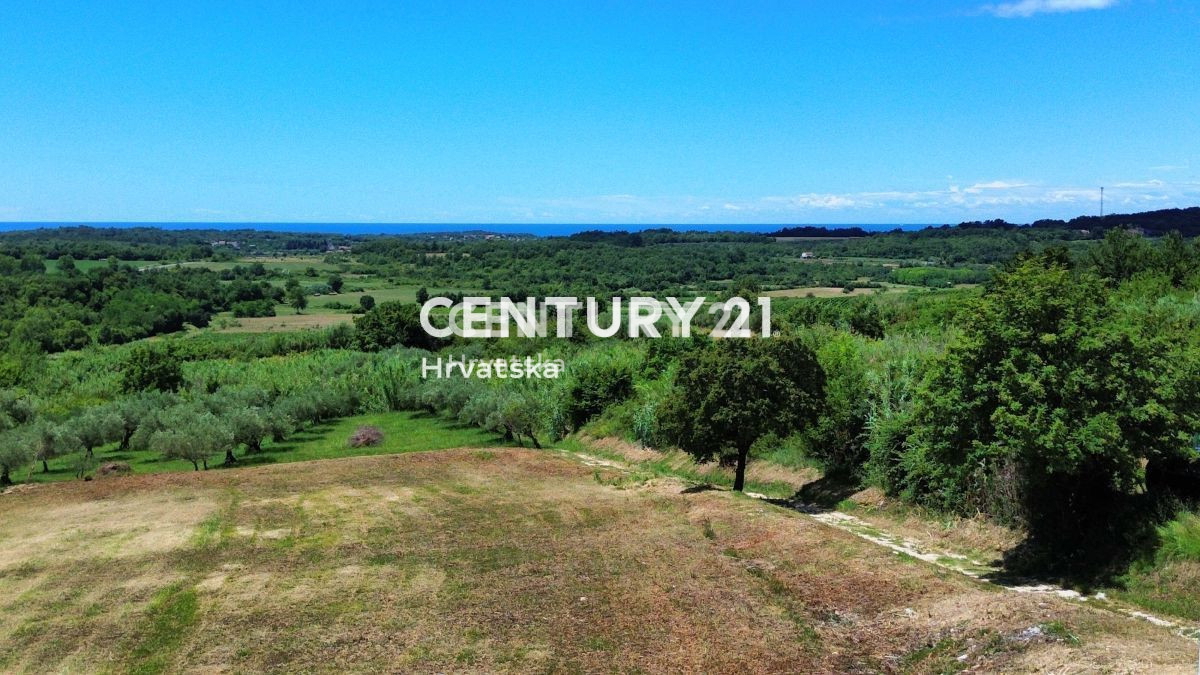 BUJE, TERRENO EDIFICABILE ATTRATTIVO CON VISTA PANORAMICA SUL MARE