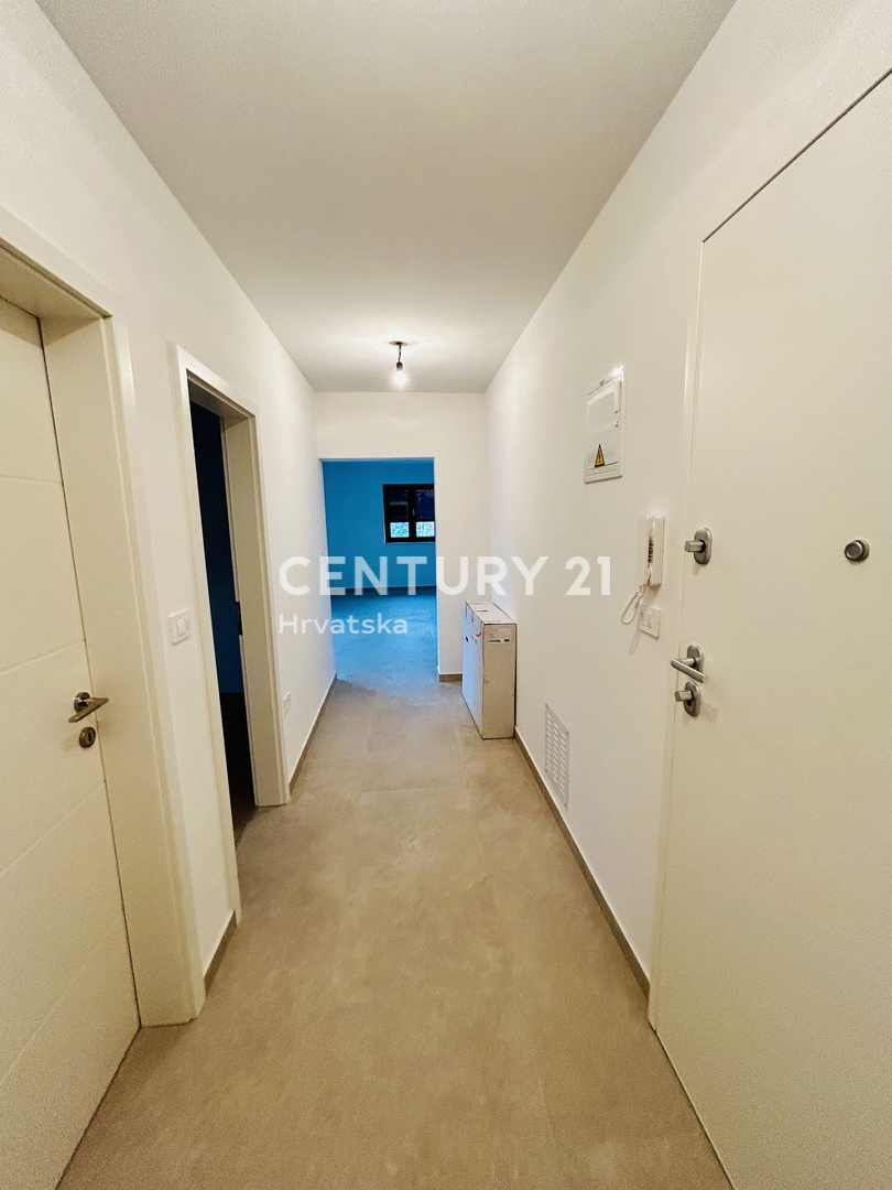 UMAG, DINTORNI, NUOVO APPARTAMENTO BILOCALE AL SECONDO PIANO