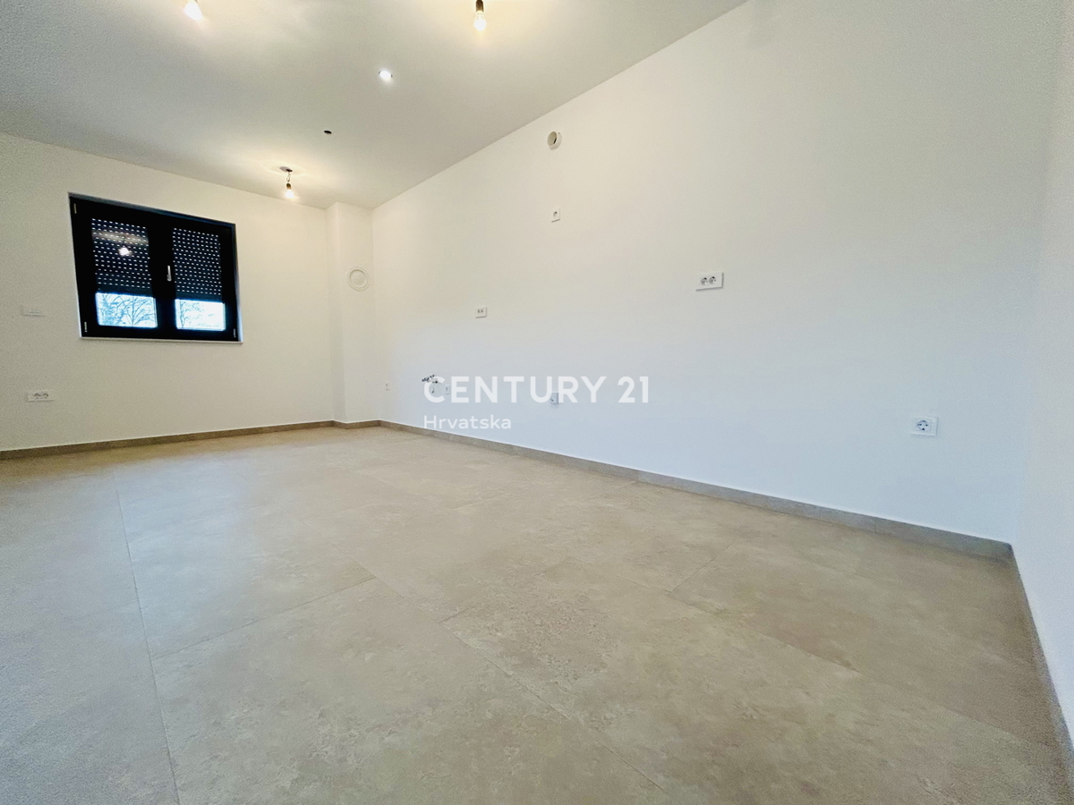 UMAG, DINTORNI, NUOVO APPARTAMENTO BILOCALE AL SECONDO PIANO