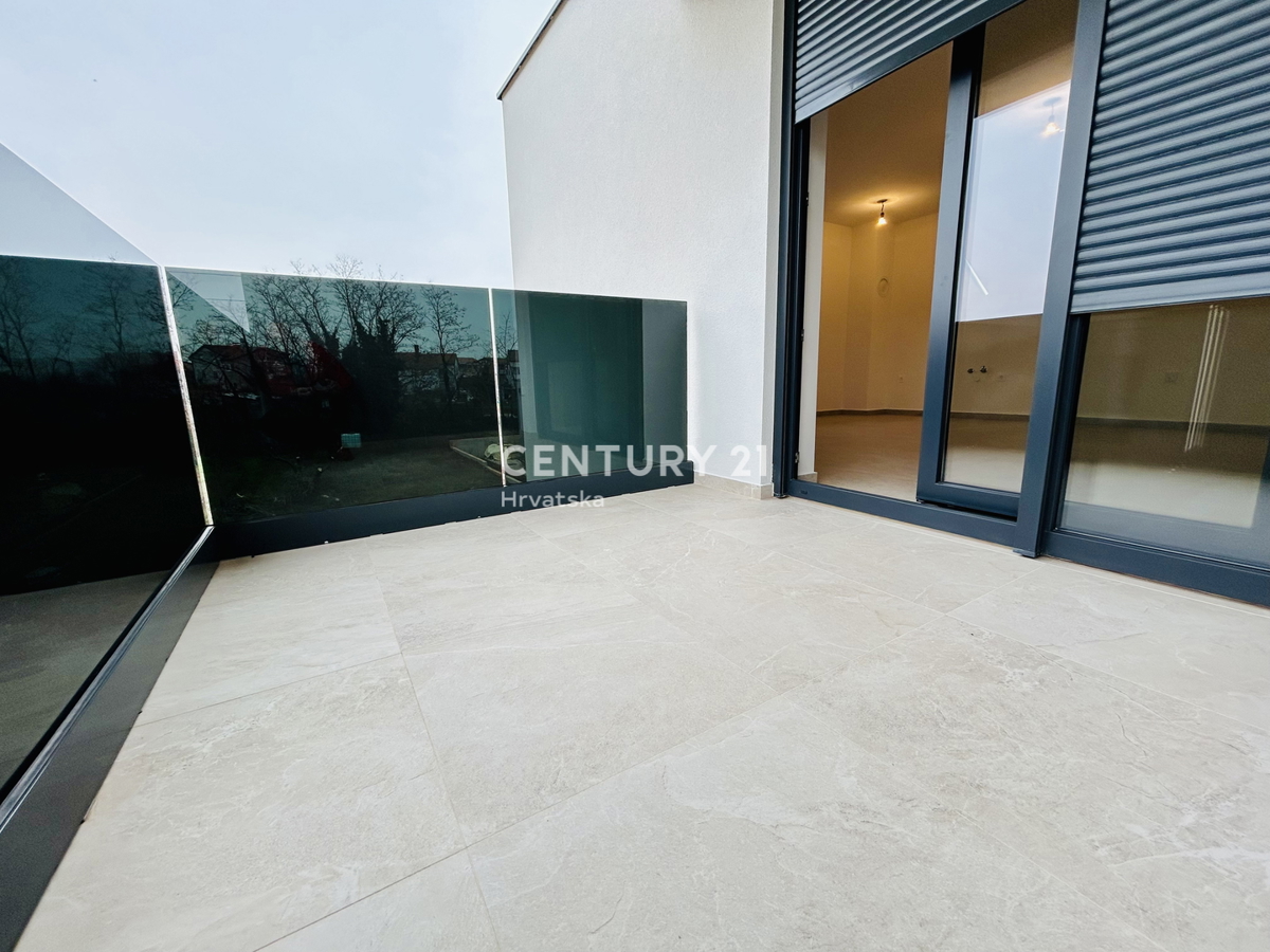 UMAG, DINTORNI, NUOVO APPARTAMENTO BILOCALE AL SECONDO PIANO