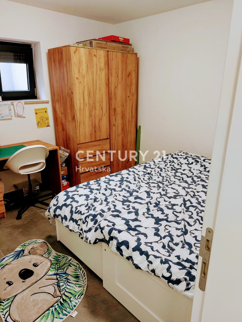 ISTRA, FUNTANA, VENDESI BEL APPARTAMENTO TRILOCALE AL PIANO TERRA