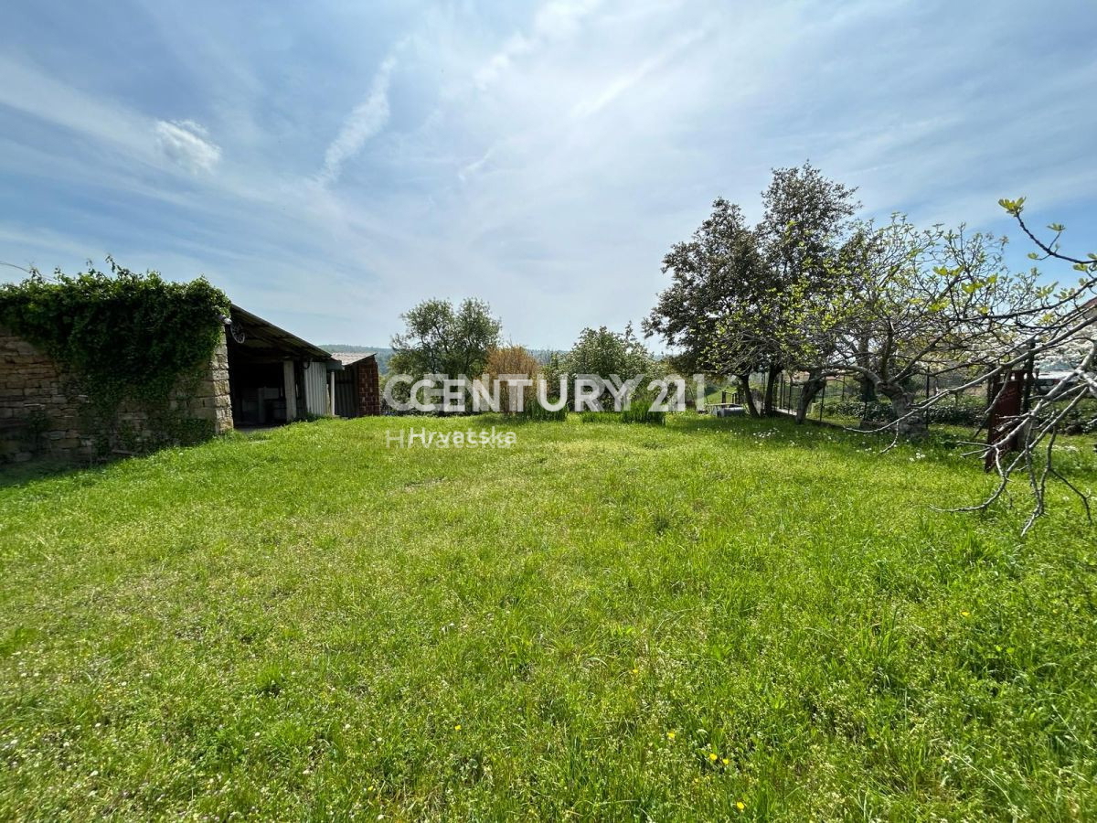 BUJE, MOMJAN, DINTORNI, CASA INDIPENDENTE IN PIETRA