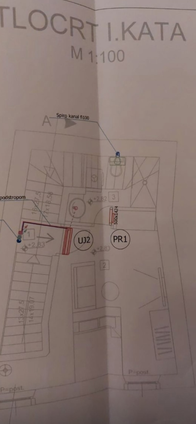 VRSAR, CENTRO, CASA IN PIETRA COMPLETAMENTE RISTRUTTURATA IN POSIZIONE TOP