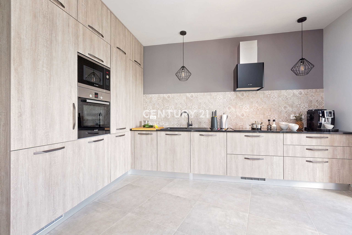 LABIN, BELLISSIMA CASA IN PIETRA CON VISTA APERTA SUL MARE