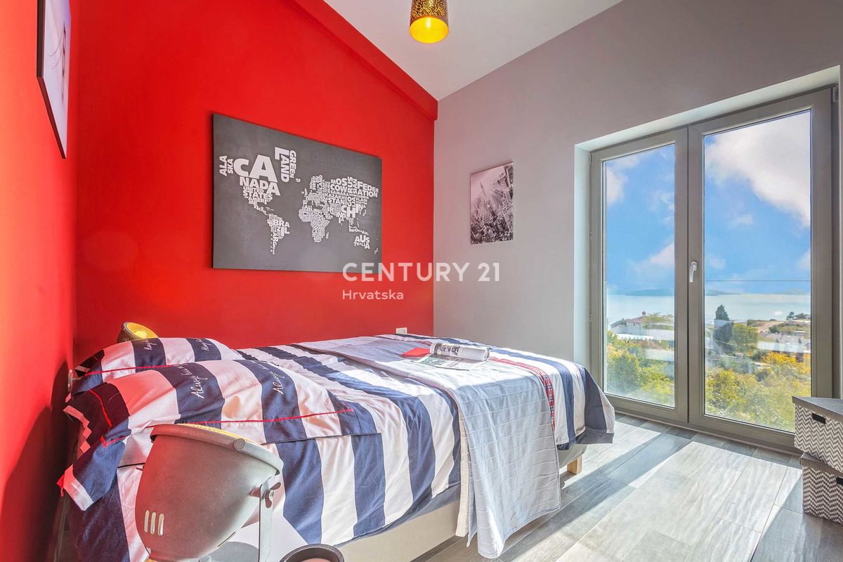 LABIN, BELLISSIMA CASA IN PIETRA CON VISTA APERTA SUL MARE