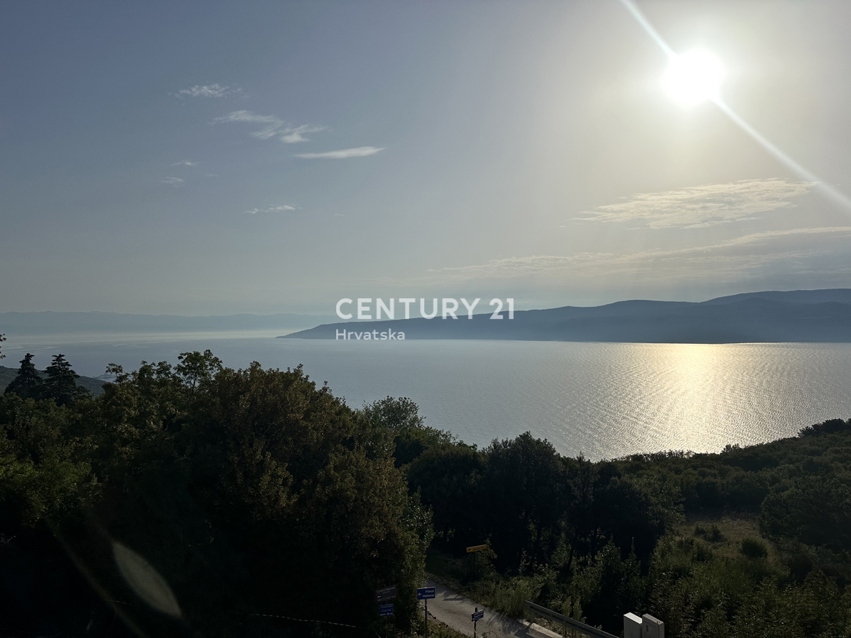 LABIN, APPARTAMENTI DI LUSSO CON VISTA APERTA SUL MARE